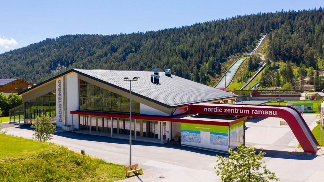 Außen Sommer | © dachsteinbad