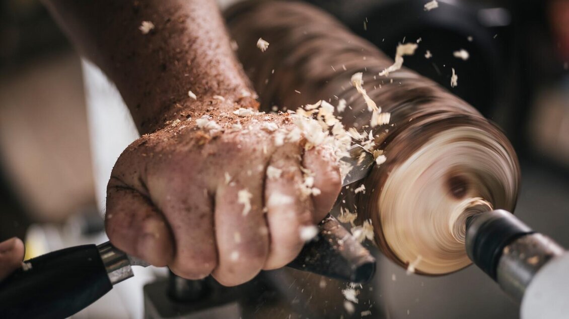 Der Gesäuse Drechsler bei der Arbeit | © Stefan Leitner