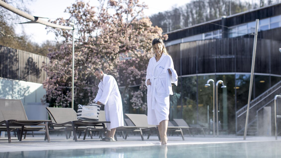 Wohlig warmes Thermalwasser im Aussenbecken | © Das Kurhaus Bad Gleichenberg