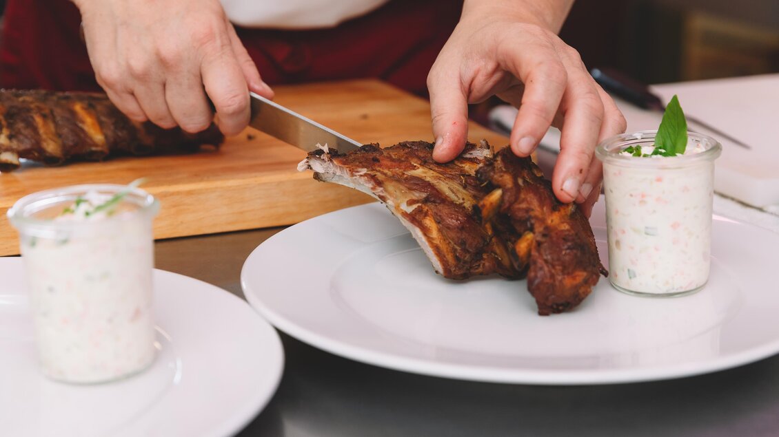 Dorfwirt Bratl_Ripperl_Oststeiermark | © Dorfwirt Bratl