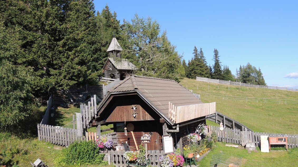 Wellnesshütte mit Ziegenareal | © Dreiwiesenhütte