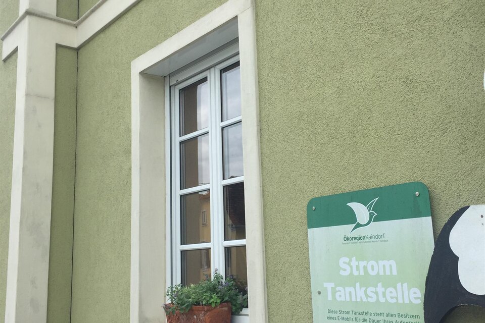 E-Bike Ladestation Ökoregion Kaindorf, Büro Ökoregion - Impression #1 | © Tourismusverband Oststeiermark