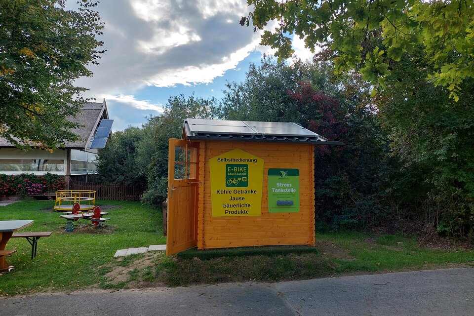 E-Bike Ladestation Harter Teich - Impression #1 | © Tourismusverband Oststeiermark