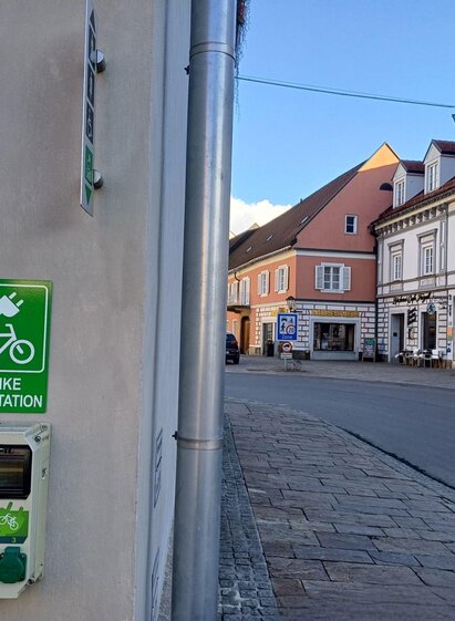 E-Bike Ladestation | TV Südsteiermark - Irene Löschnig | © TV Südsteiermark - Irene Löschnig