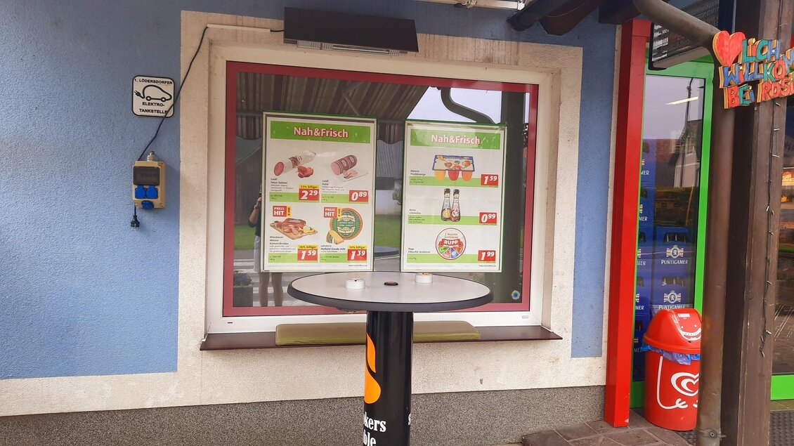 Ladestation Nah&Frisch Neubauer | © Thermen- & Vulkanland