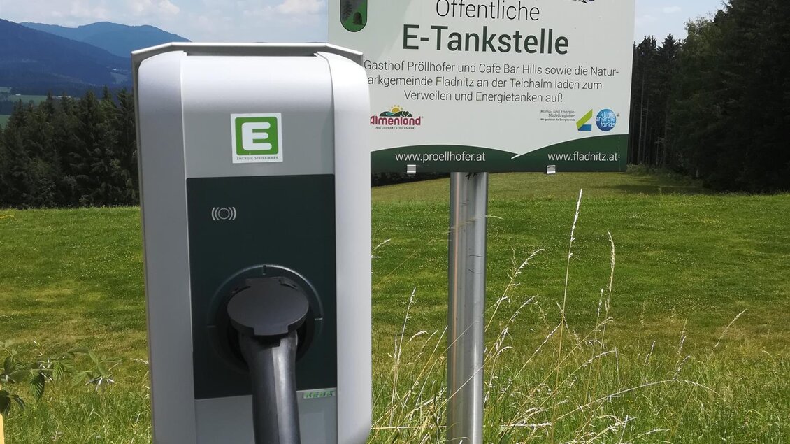 E-Ladestation_Rechberg_Säule_Oststeiermark_Auer | © Tourismusverband Oststeirmark
