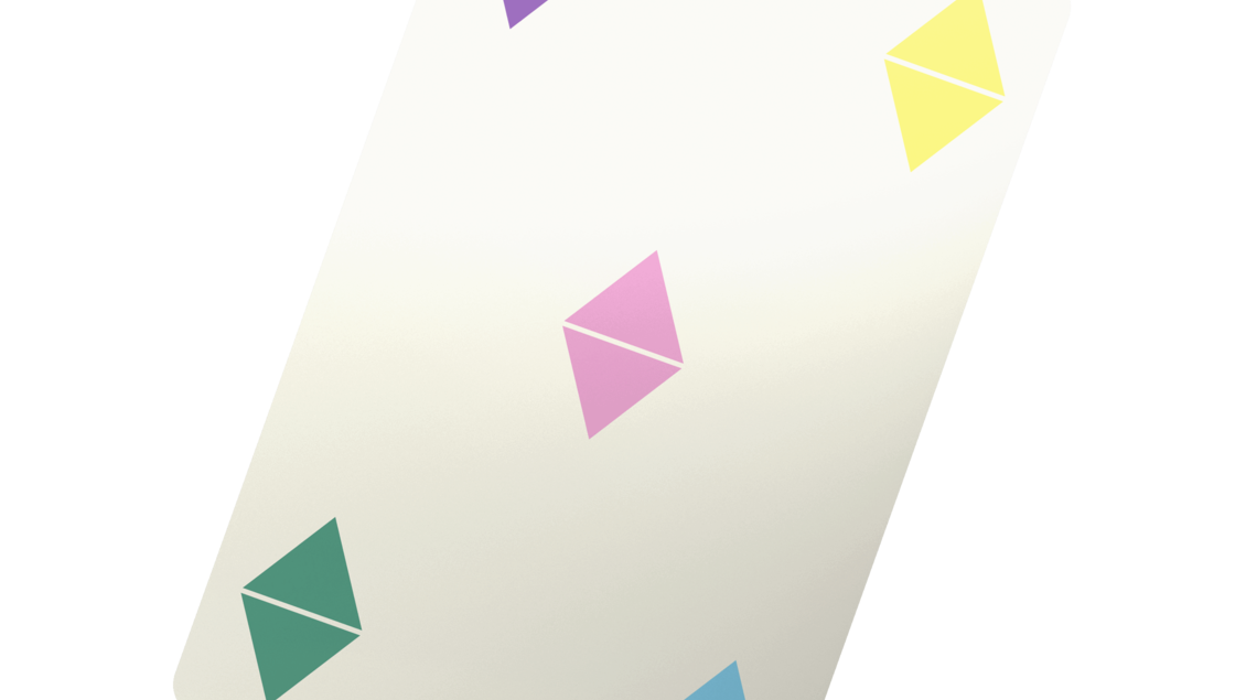 Eine Genuss Card, die zu unvergesslichen Urlaubserlebnissen in der Steiermark einlädt. Abgebildet ist eine Frau, die in der Natur entspannt und ein Glas Wein genießt. | © GenussCard