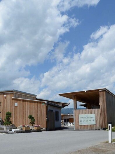 Krampl-Außenansicht-Murtal-Steiermark | © Edelsteine Krampl