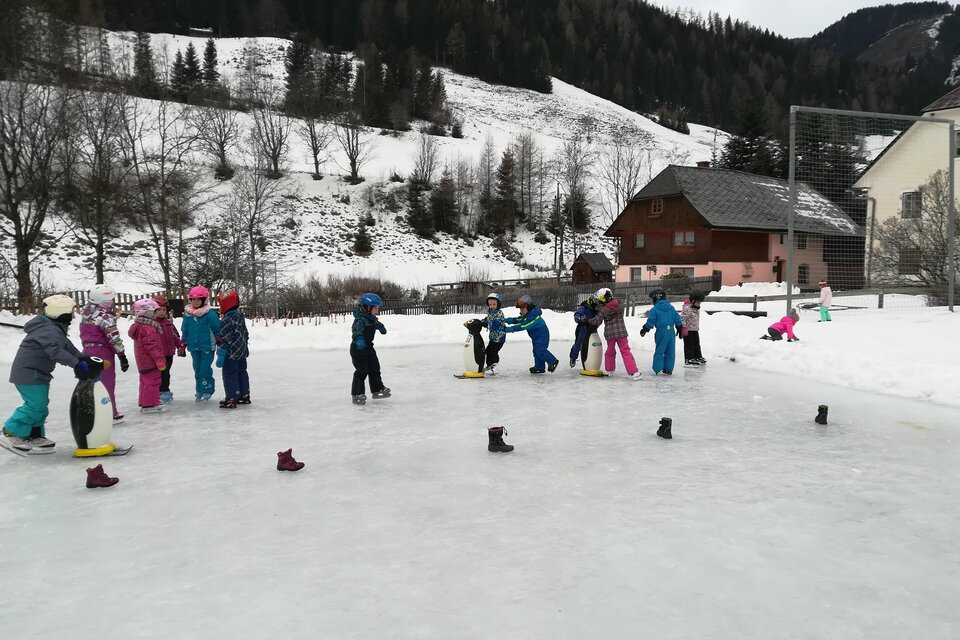 Ice skating area in Pusterwald - Impression #1 | © Eislaufplatz der Gemeinde Pusterwald