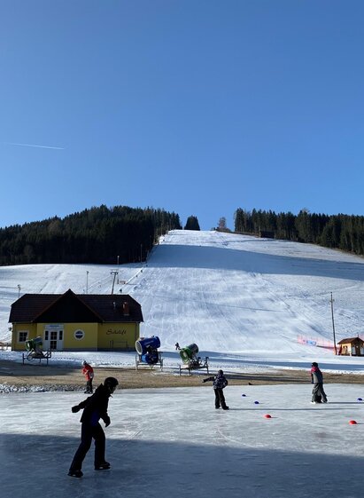 Eislaufen-Kleinlobming-Platz1-Murtal-Steiermark | Anita Fössl | © Anita Fössl