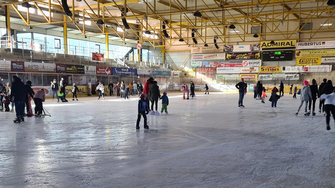 Sportzentrum-Eislaufen-Murtal-Steiermark | © Sportzentrum Zeltweg