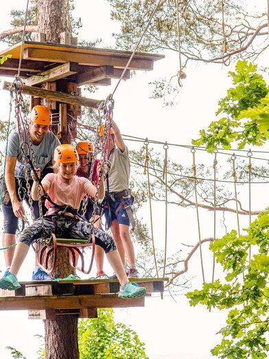 Climbing with family  | © Miasphotoart | TVB Bad Waltersdorf | © Miasphotoart