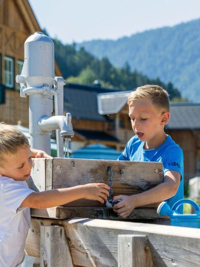 Erlebnisspielplatz Zloam | © www.zloam.at | Narzissendorf Zloam | © www.zloam.at