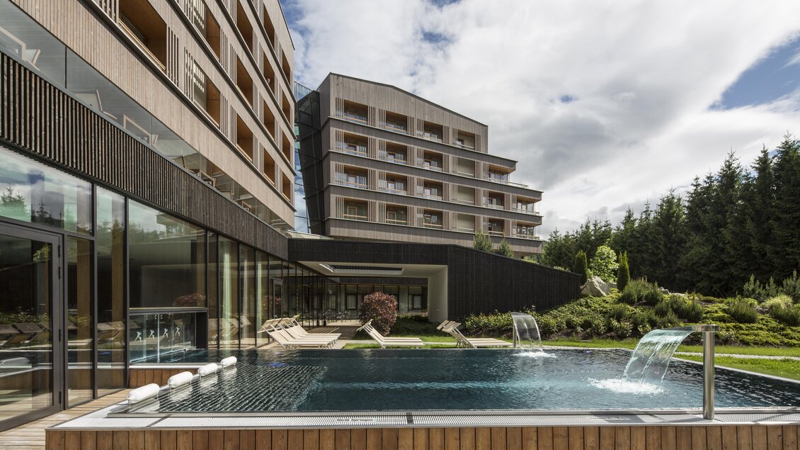 Fassade Sommer | © Falkensteiner Hotel Schladming/ Fotograf Walter Luttenberger