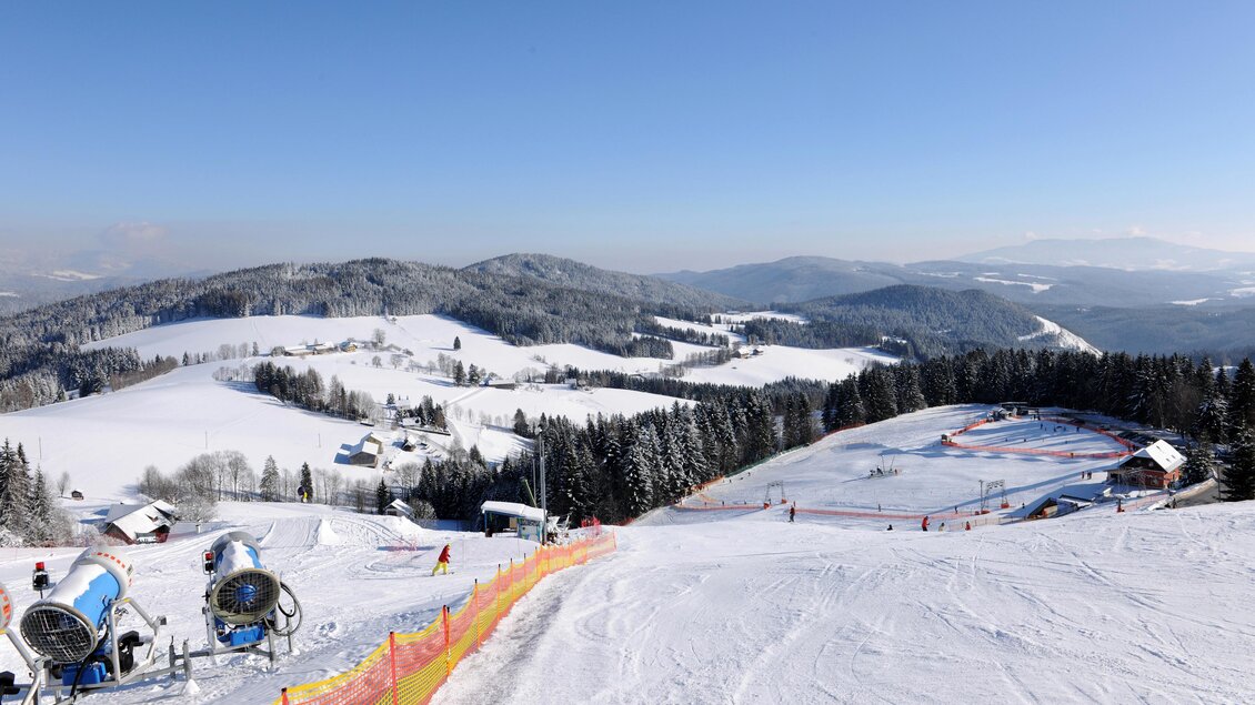 Panoramablick vom Familienschiberg. | © Familienschiberg St. Jakob im Walde
