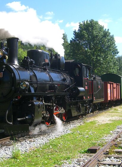 Feistritztalbahn_Zug am Bahnhof_Oststeiermark | © Feistritztalbahn