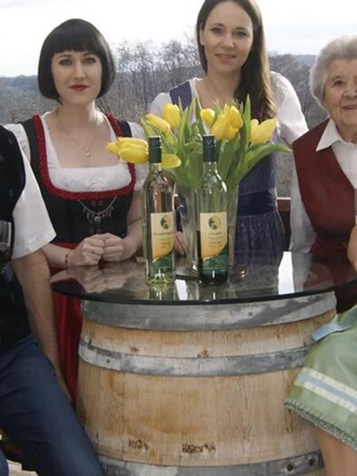 Buschenschank Gutmann_ Familie_Oststeierm | © Feng Shui Buschenschank Gutmann-Thaller