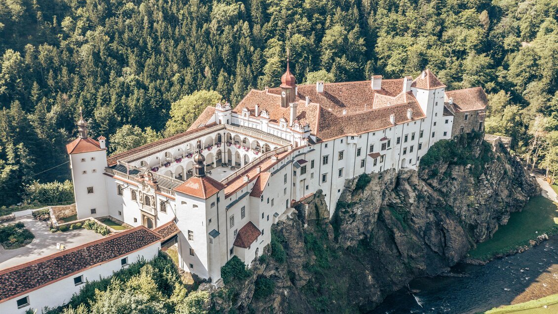 Gartenschloss_Luftansicht_Oststeiermark | © Gartenschloss Herberstein