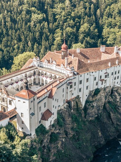 Garden castle_air_view_Eastern Styria | © Gartenschloss Herberstein