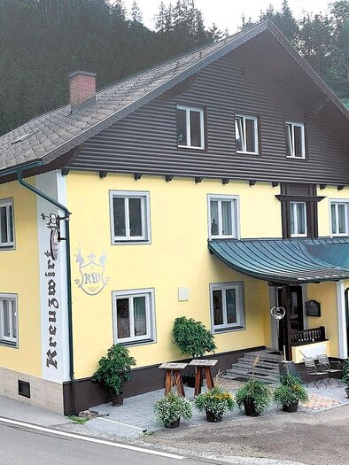 Kreuzwirt Inn_house_view_Eastern Styria | © Oststeiermark Tourismus