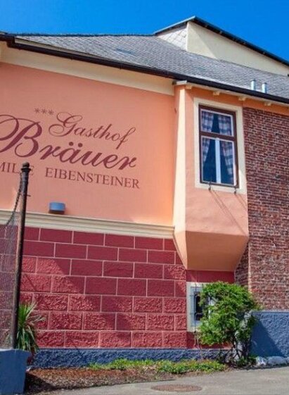 Gasthof-Bräuer-Außenansicht1-Murtal-Steiermark | Joachim Eibensteiner | © Gasthof Bräuer