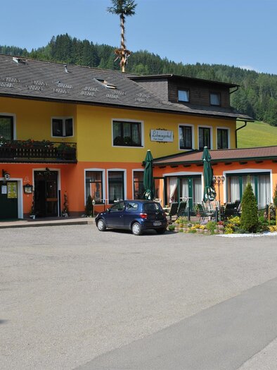 GasthofLobmingerhof-Außenansicht-Murtal-Steiermark | © Gasthof Lobmingerhof