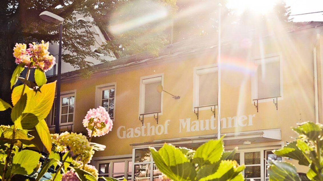 Aussenansicht Kirchenwirt Wies | © GH Mauthner Kirchenwirt