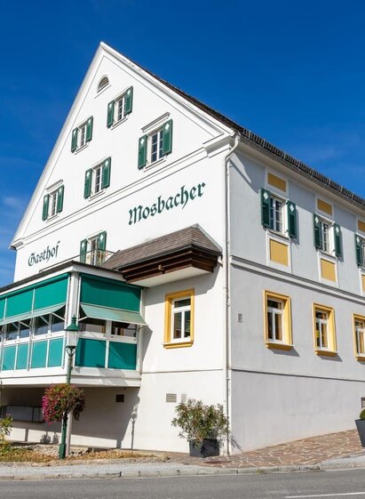 inn Mosbacher_from outside_Eastern Styria | Andreas Schweighofer | © Gasthof Mosbacher