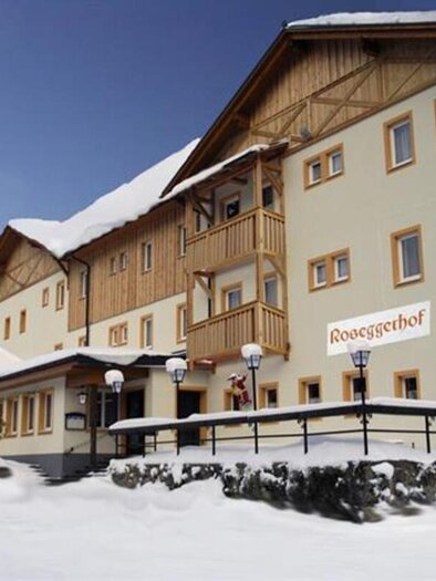 inn Roseggerhof_in the winter_Eastern Styria | © Gasthof Roseggerhof