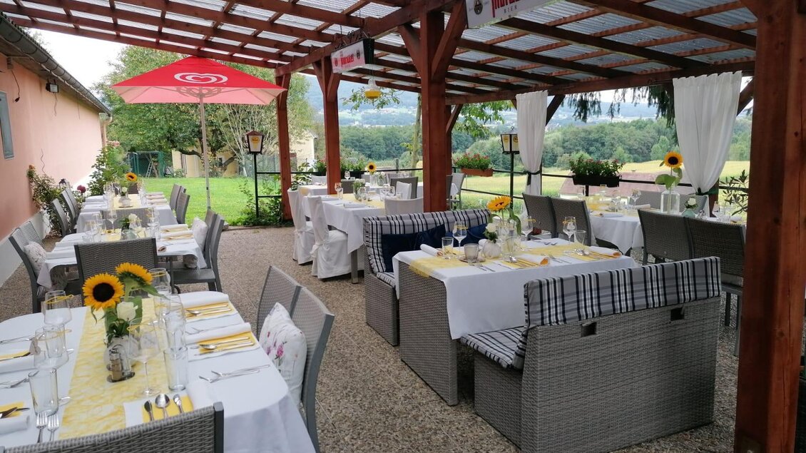 Überdachte Terrasse | © Gasthof zur Sonne