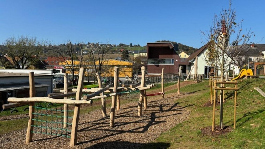 Generationenpark Klettergerüst
 | © Marktgemeinde St. Nikolai i. S.