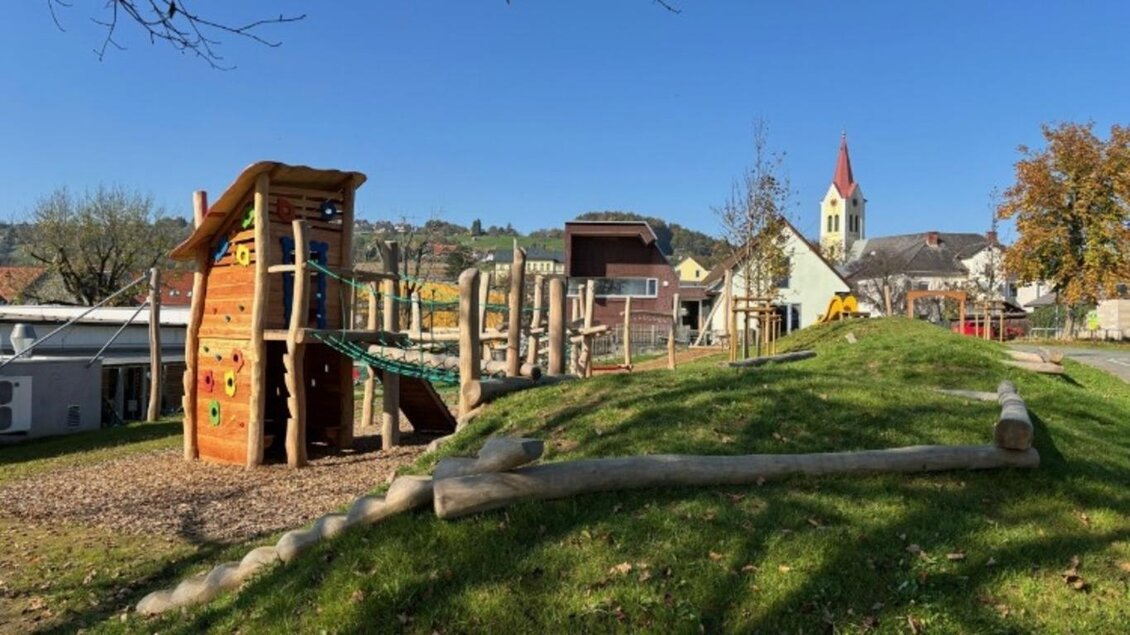 Generationenpark Kletterturm | © Marktgemeinde St. Nikolai i. S.