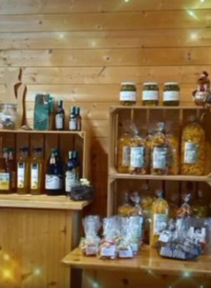 Blick in die GenussHaltestelle | © Andrea Stelzl