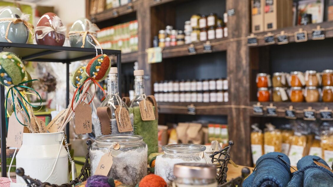 Große Auswahl an regionalen Produkten | © Thomas Sattler