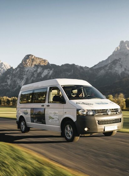 Das Sammeltaxi unterwegs im Gesäuse | © Stefan Leitner | © Stefan Leitner