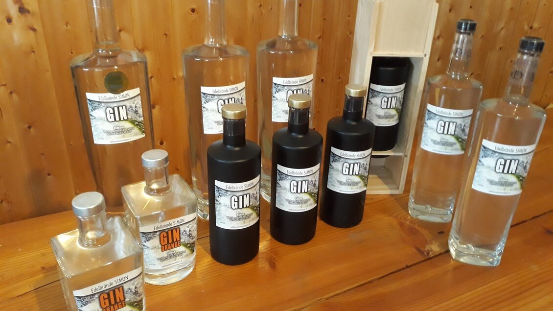 Auswahl der Ginsorten | © Franz Simon