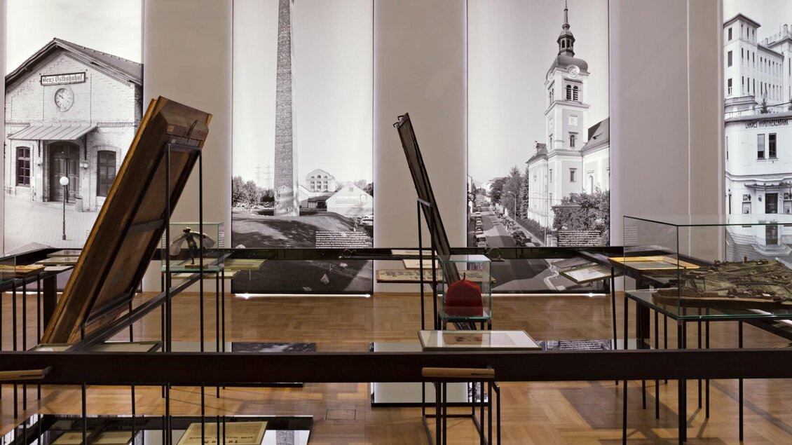 Ausstellung zur Grazer Stadtgeschichte mit Modellen, Fotos und historischen Objekten | © Graz Museum-Wolfgang Thaler