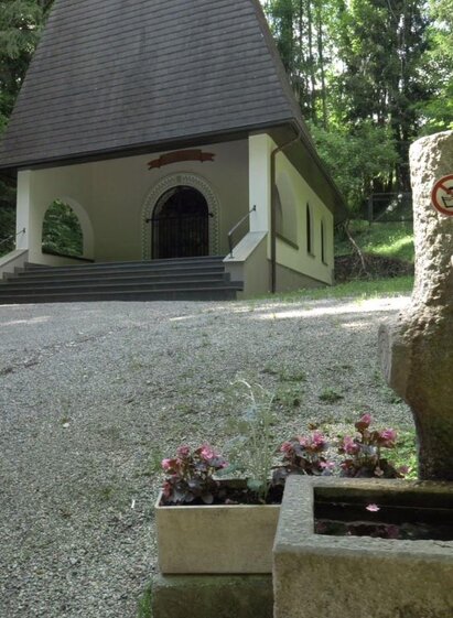 Grubbründl Kapelle_Brunnen_Oststeiermark |  Werner Steinkellner | © Tourismusverband Oststeiermark