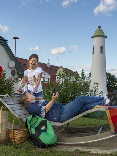 Hörgenuss-Liege_Apfelschlössl_Oststeiermark | © Steirische Apfelstraße