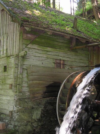Hinterleitner mill_side view_Eastern Styria | © Hinterleitner Mühle