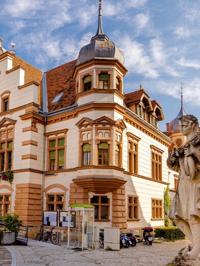 Hauptplatz Hartberg_Rathaus_Oststeiermark | © Kleine Historische Städte Österreichs | Spekner | © Kleine Historische Städte Österreichs