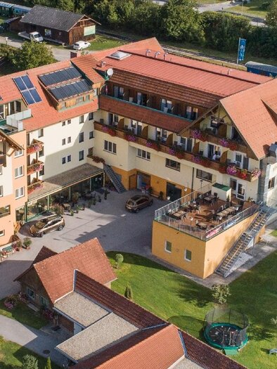 Hotel Angerer-Hof_Luftaufnahme_Oststeiermark | © Hotel Angerer-Hof