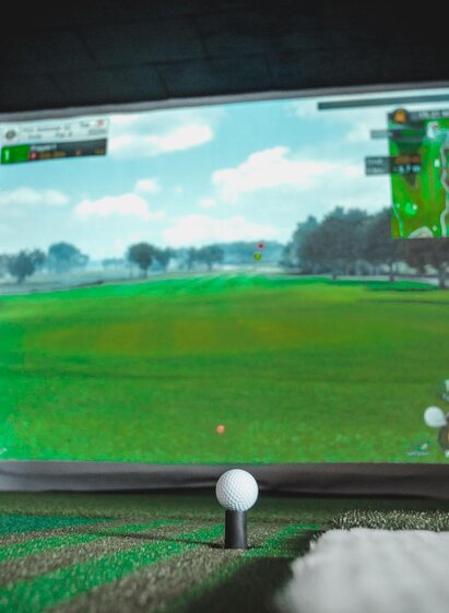 Golf Simulator | Anna Schneider | © Indoor Golf Studio