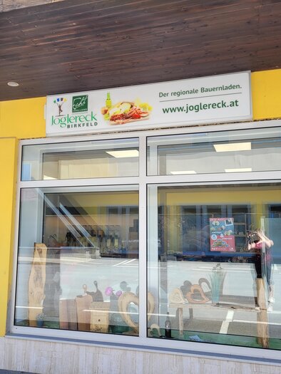 Joglereck_shop_window_Birkfeld_Eastern Styria