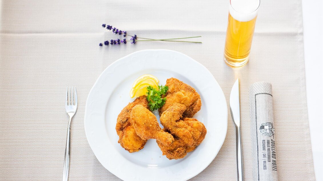 Jogllandhotel_Backhendl_Oststeiermark | © Jogllandhotel Prettenhofer