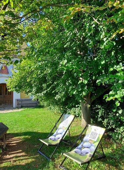 Kernkapelle_Liegestuhl_Oststeiermark | © Martina Steininger