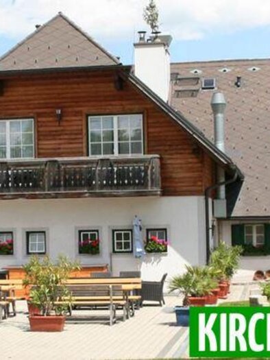 Front view of the Kirchenwirt in Fischbach. | © Kirchenwirt Fischbach
