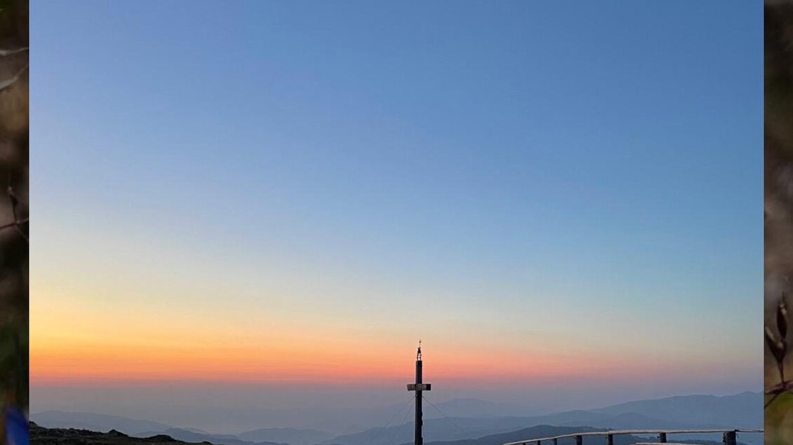 E5F54DC7-C0C5-474F-8502-E9F7736E15B9