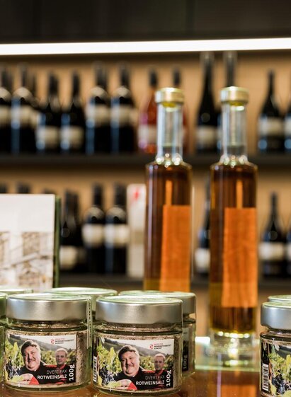 Blick in den Admonter Klosterladen | © Thomas Sattler