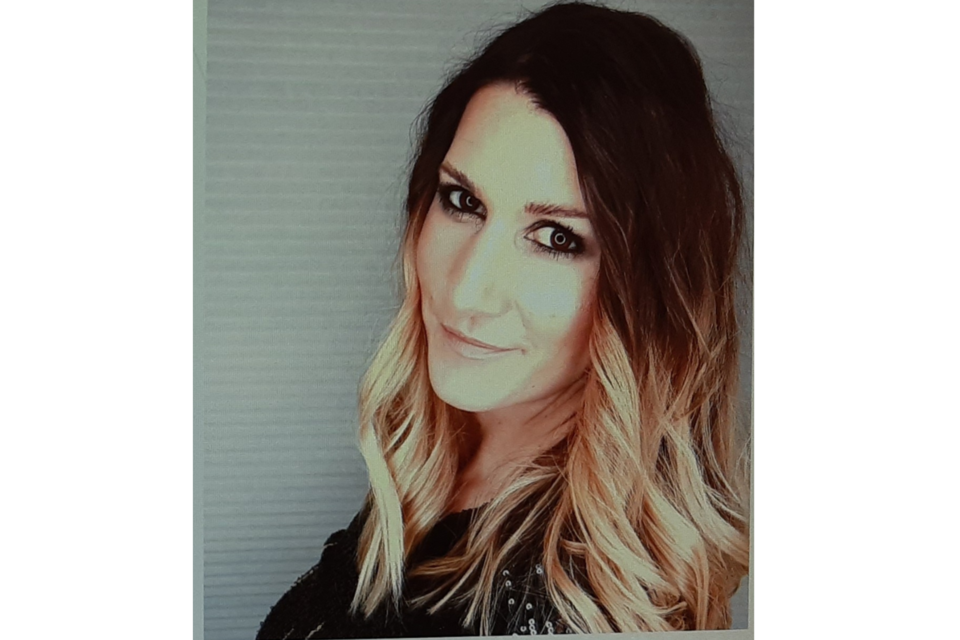 Kosmetikerin - Anna Edlinger - Impression #1 | © Anna Edlinger